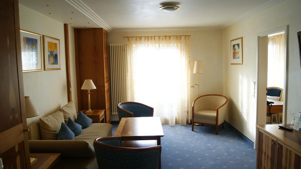 Hotel-Restaurant Schwedi Лангенарген Стая снимка