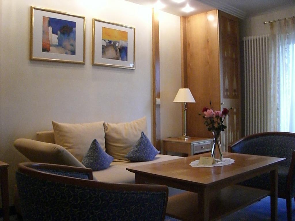 Hotel-Restaurant Schwedi Лангенарген Стая снимка